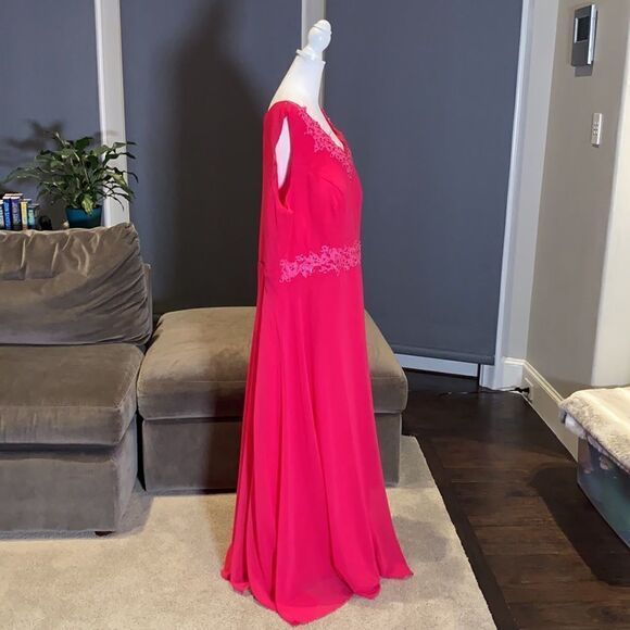 Women’s Pink Plus Sized Formal Party Dress with Matching Jacket Size 24 - Picture 7 of 11